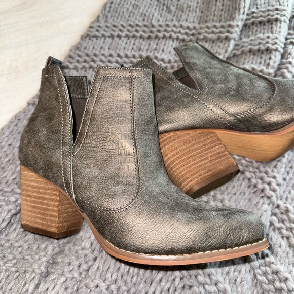 Not Rated Gray Booties - Picture 2 of 6